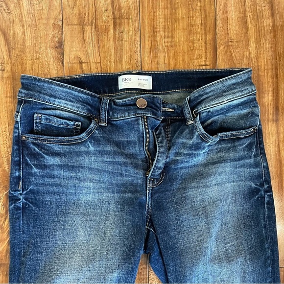 BKE Women’s Blue Payton Mid Rise Boot Cut Jeans Size 28 x 32 - Picture 2 of 15